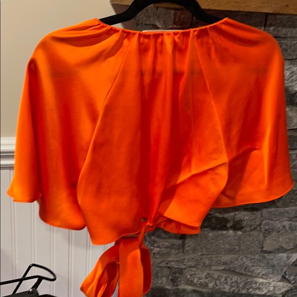 DVF top never worn - Picture 3 of 3